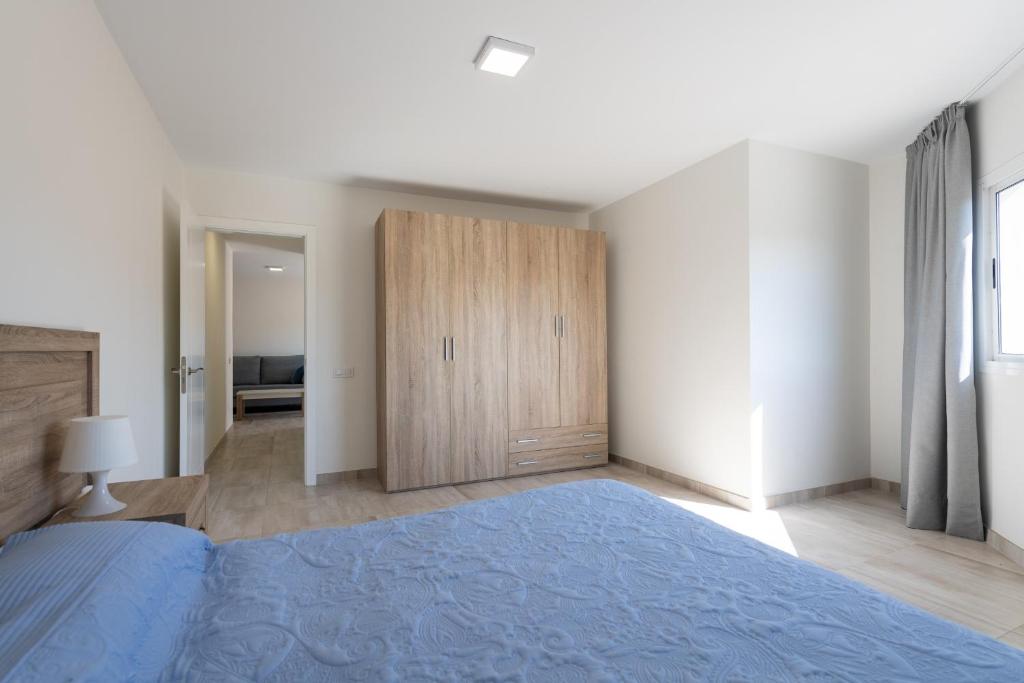 2 min Walk to Beach - Private Terrace - Some with Sea Views — 4