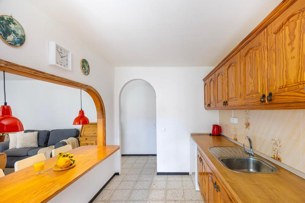 3BR Tauro Bungalow - Garden, Terrace, Sleeps 6 — 10