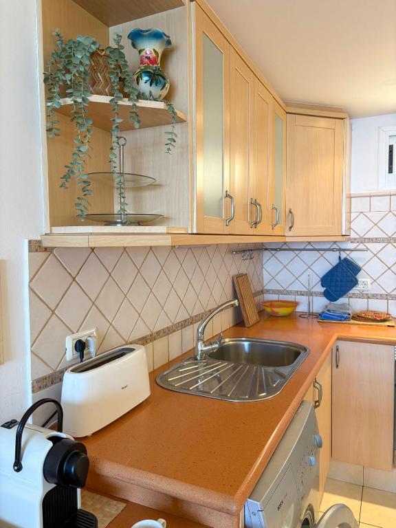 Alegre Beach Home - Sunset Apartment — 2