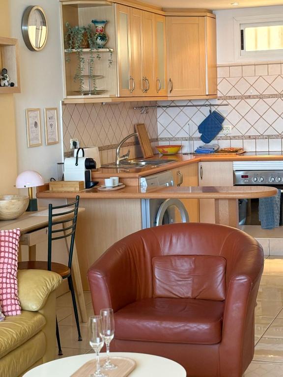 Alegre Beach Home - Sunset Apartment — 3