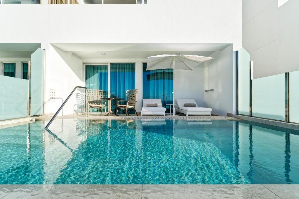 Amadores View — 10