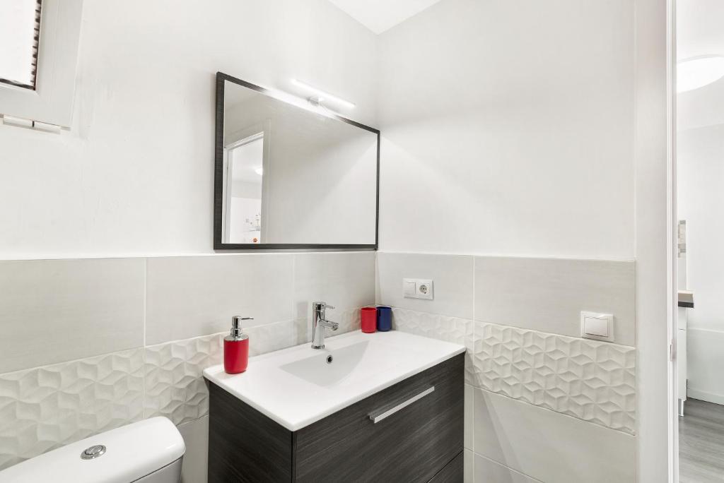Apartamento de vacaciones 'Bungalow Josephin' con piscina compartida, terraza privada y Wi-Fi — 5