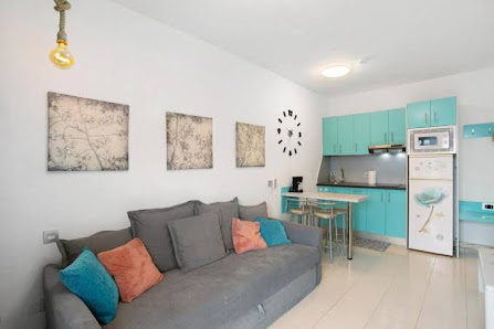 Apartamento de vacaciones 'Casa Los Veleros F2' con vistas al mar, piscina compartida y Wi-Fi — 4