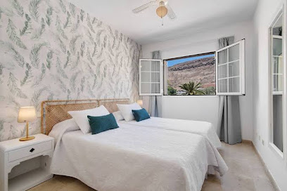 Apartamento de vacaciones 'Mangueros Suite 18 Puerto de Mogán' con vistas a la montaña y piscina — 6