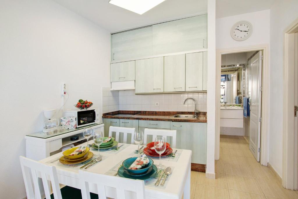 Apartamento de vacaciones 'Paraíso Taurito' con vistas al mar, terraza, piscina compartida y Wi-Fi — 10