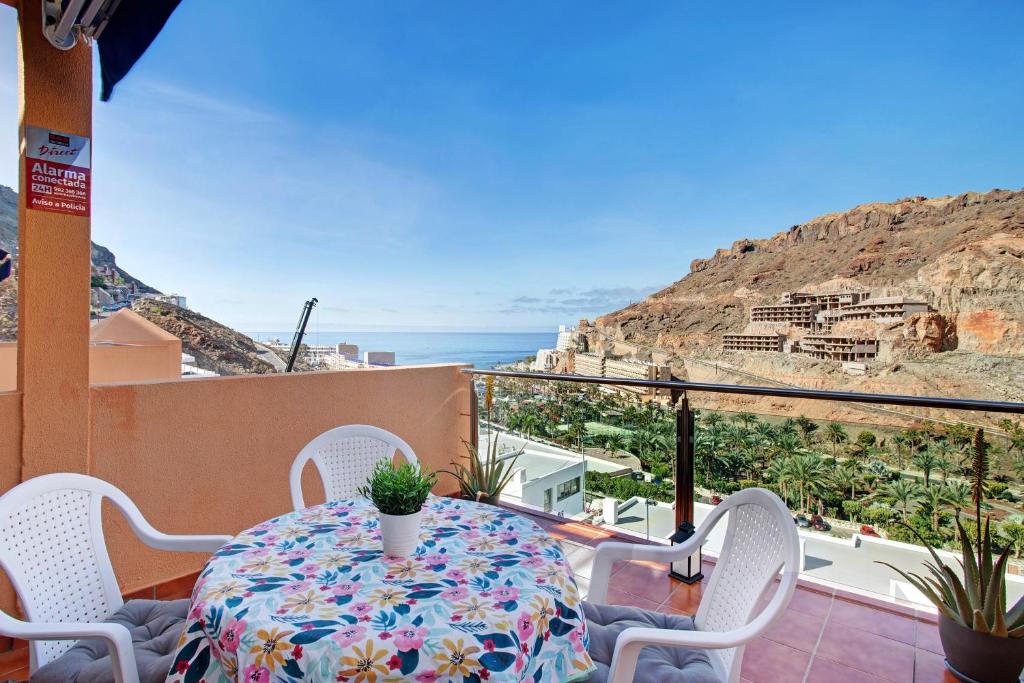 Apartamento de vacaciones 'Paraíso Taurito' con vistas al mar, terraza, piscina compartida y Wi-Fi — 4