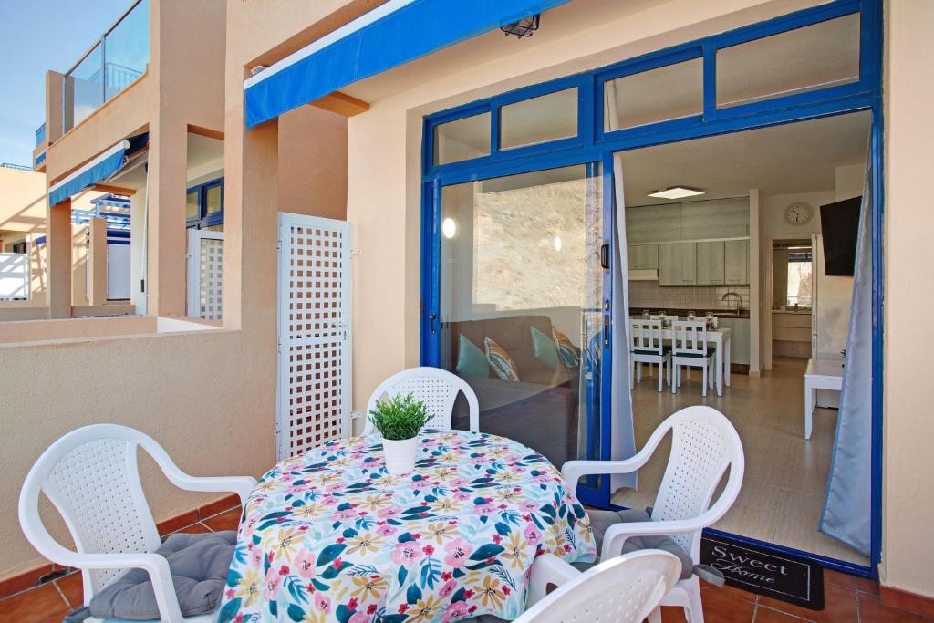 Apartamento de vacaciones 'Paraíso Taurito' con vistas al mar, terraza, piscina compartida y Wi-Fi — 5