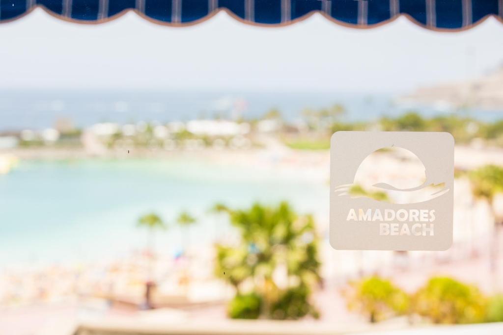 Apartamentos Amadores Beach — 8