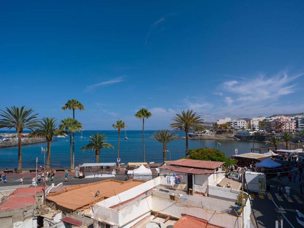 Apartamentos L O L A Arguineguín – Relax y sol a pasos de la playa — 1
