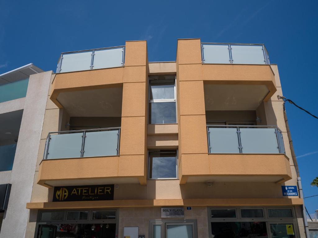 Apartamentos L O L A Arguineguín – Relax y sol a pasos de la playa — 2