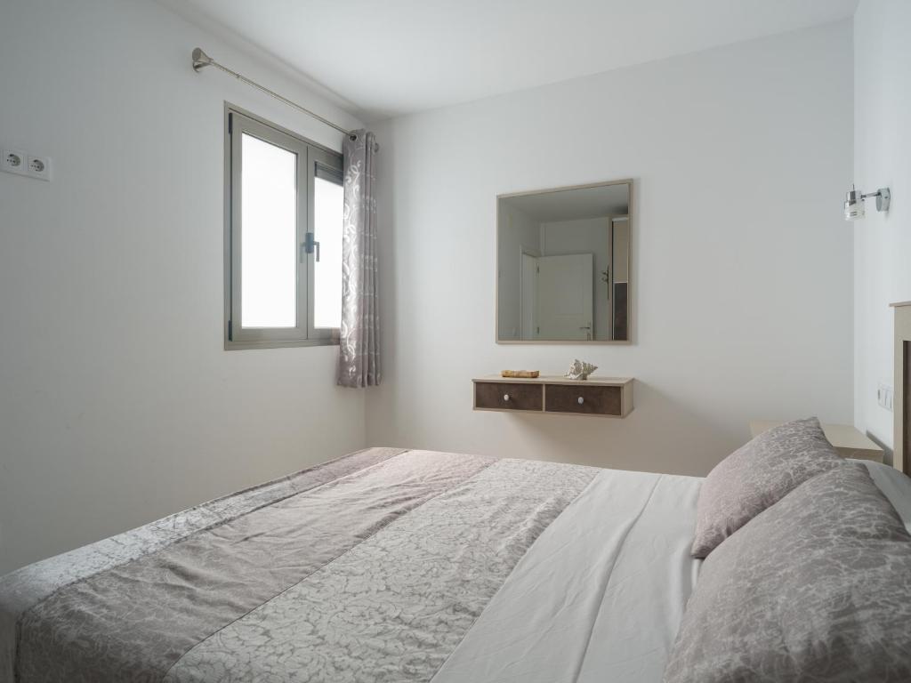 Apartamentos L O L A Arguineguín – Relax y sol a pasos de la playa — 6