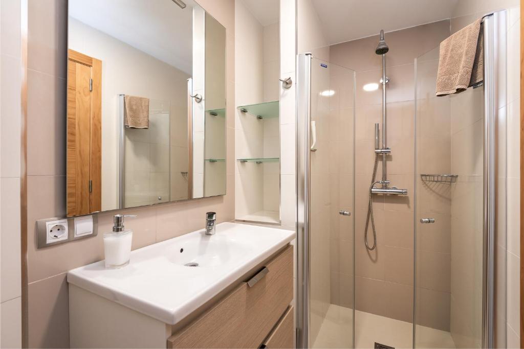 Apartamentos Las Palmeras — 10