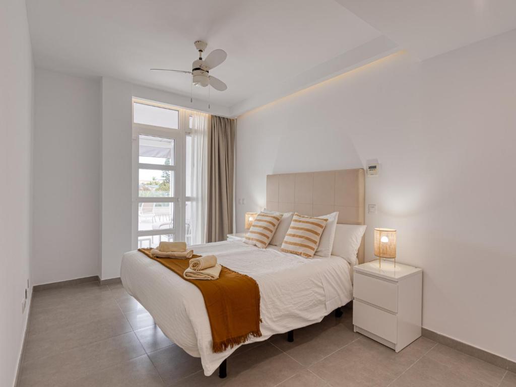Apartment in Playa de Mogán with Sea Views — 1