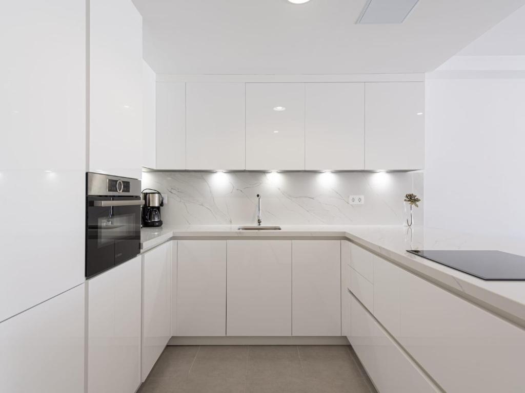 Apartment in Playa de Mogán with Sea Views — 6