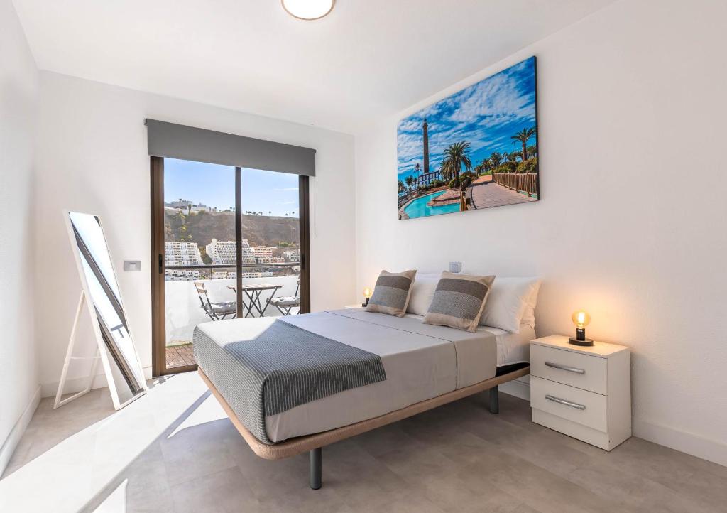 Apartment with heated pool and sea view — 8