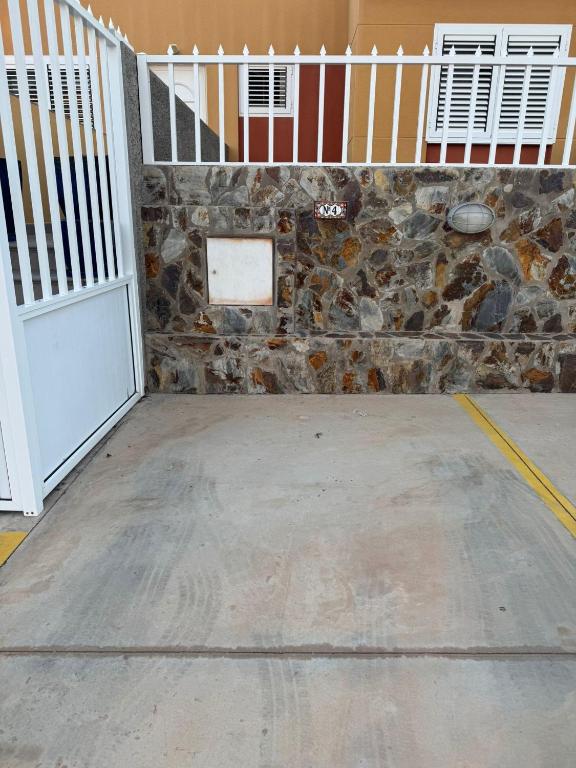 Apartment with view, wifi and pool in Arguineguin - Two-Bedroom Apartment — 2