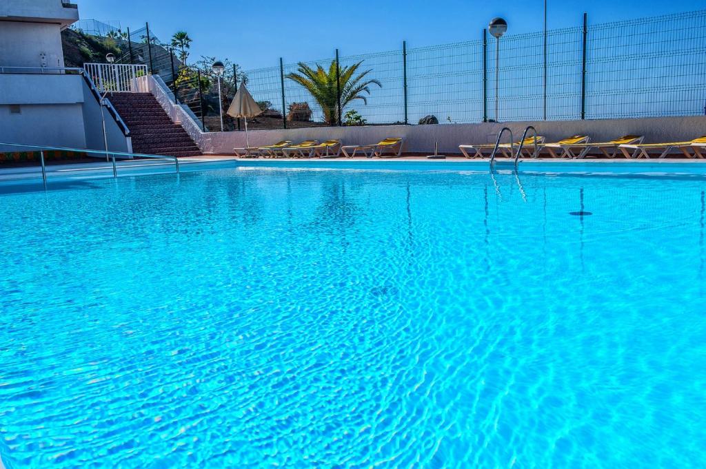 APT with sea view and large swimming pool — 9