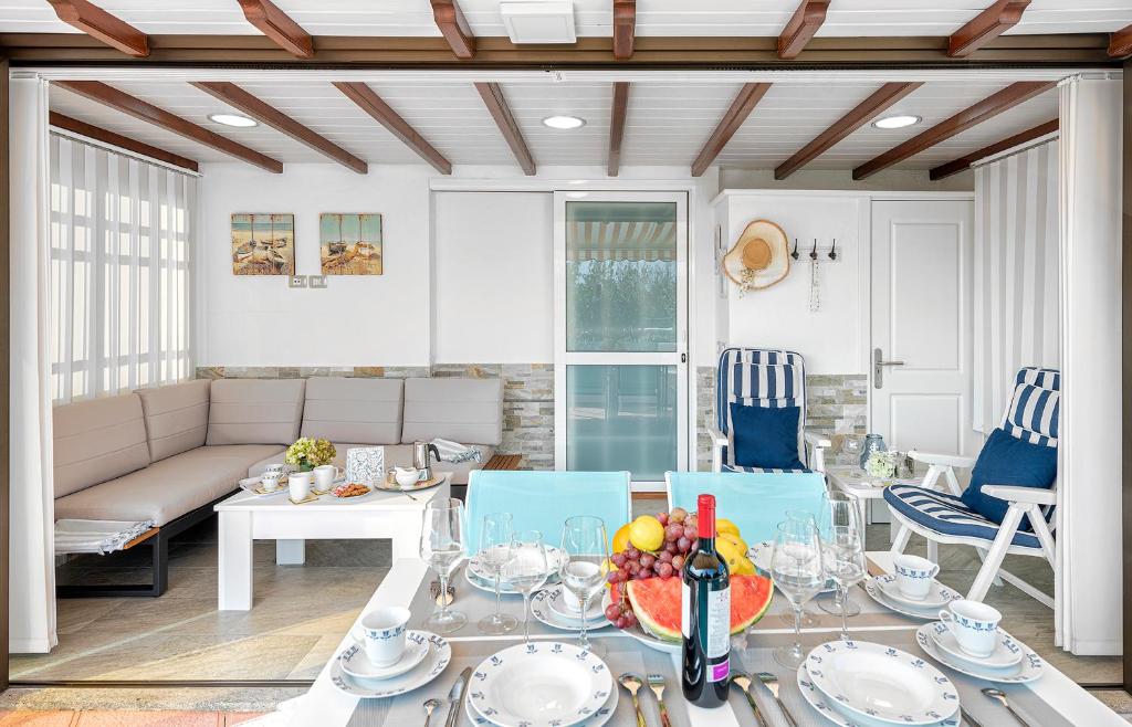 ARGUINEGUIN, BUNGALOWS LOS CANARIOS — 2