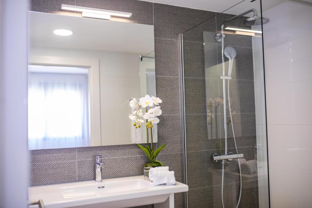 Arguineguín Park By Servatur VV - Premium Two-Bedroom Holiday Home - Type A (2 Adults) — 7