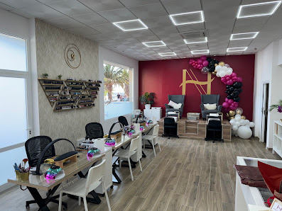 Ariadna Beauty - Salón de Belleza, Manicura, Pedicura, Spa capilar, Masaje, Cejas y pestañas, Depilación — 2
