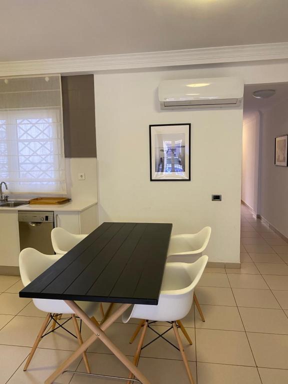 Arizona Apartment — 7