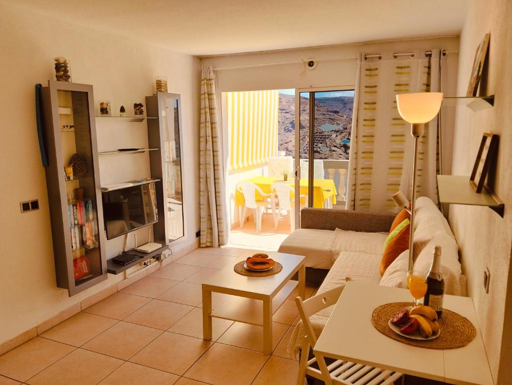 Artemisa Penthouse - Monsenor Apts — 1