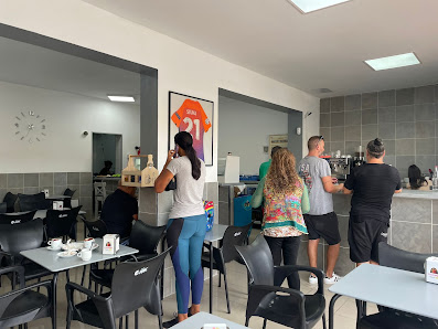 Bar Cafeteria Stop — 5