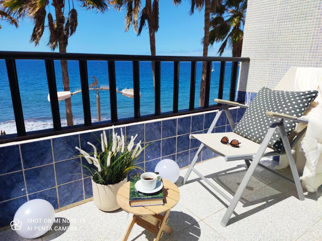 Beach Apartment by SunHousesCanarias — 1