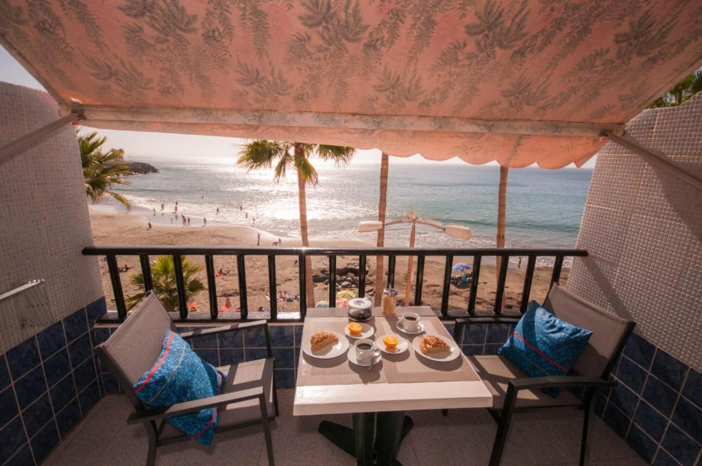 Beach Apartment by SunHousesCanarias — 4