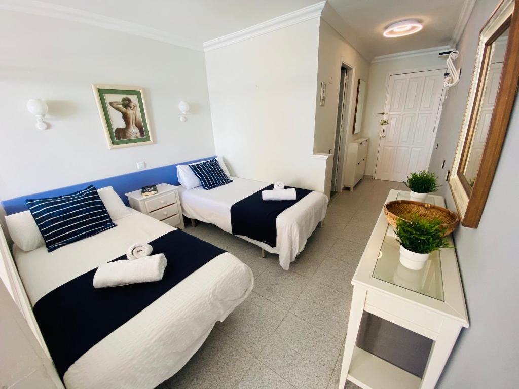 Beach Apartment by SunHousesCanarias — 7