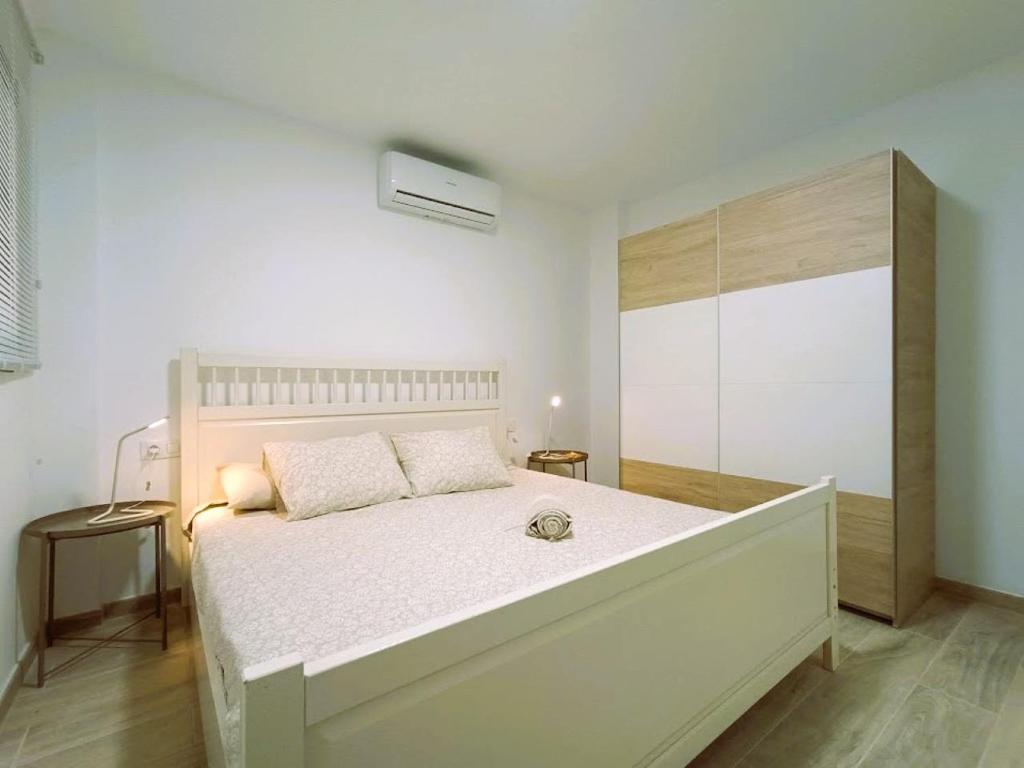 BEACH Arguineguin SEA VIEW 7 CHG FAMILY HOTEL — 7