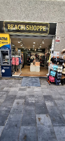 BEACH SHOPPE — 3