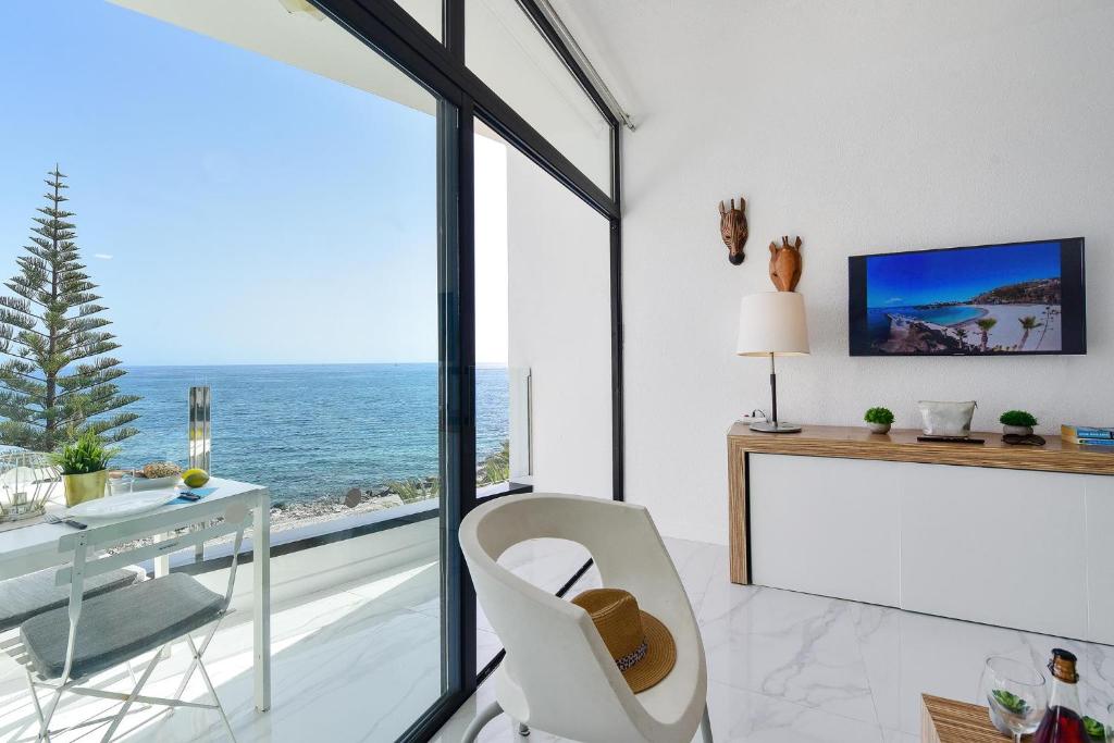 Beachfront Playa del Cura 4 by VillaGranCanaria — 10