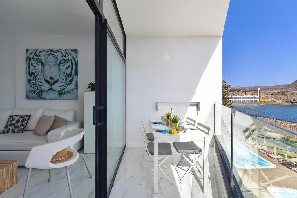 Beachfront Playa del Cura 4 by VillaGranCanaria — 11