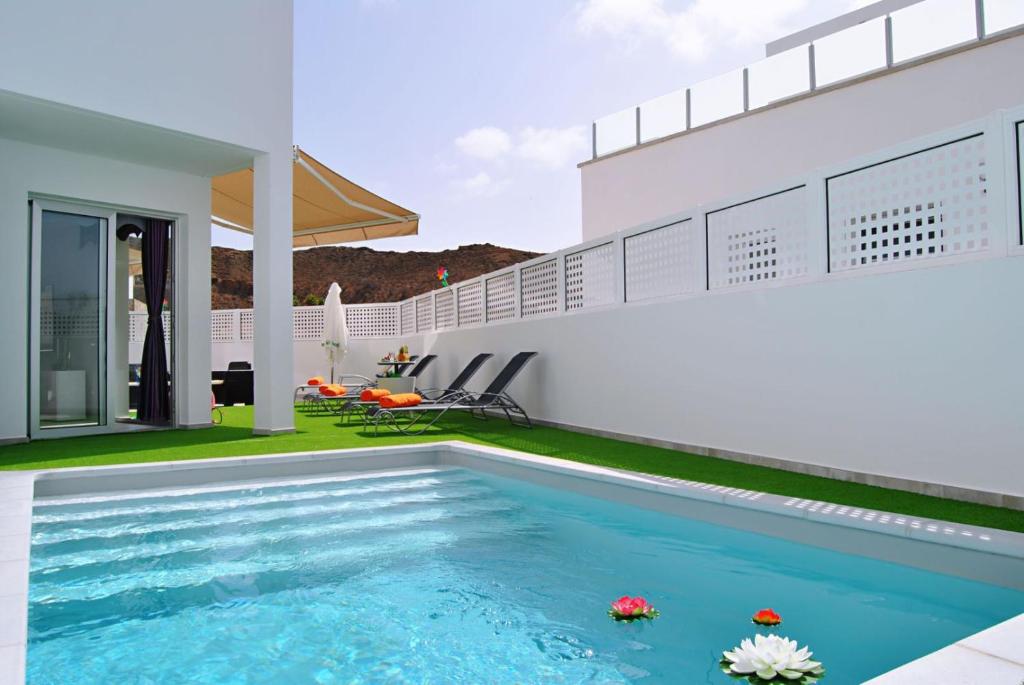 BIG VILLA TAURO