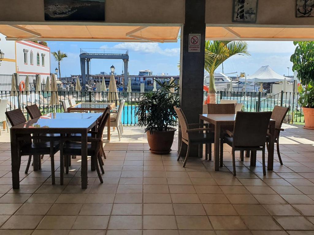 Billy's Marina 360 with pool access — 5