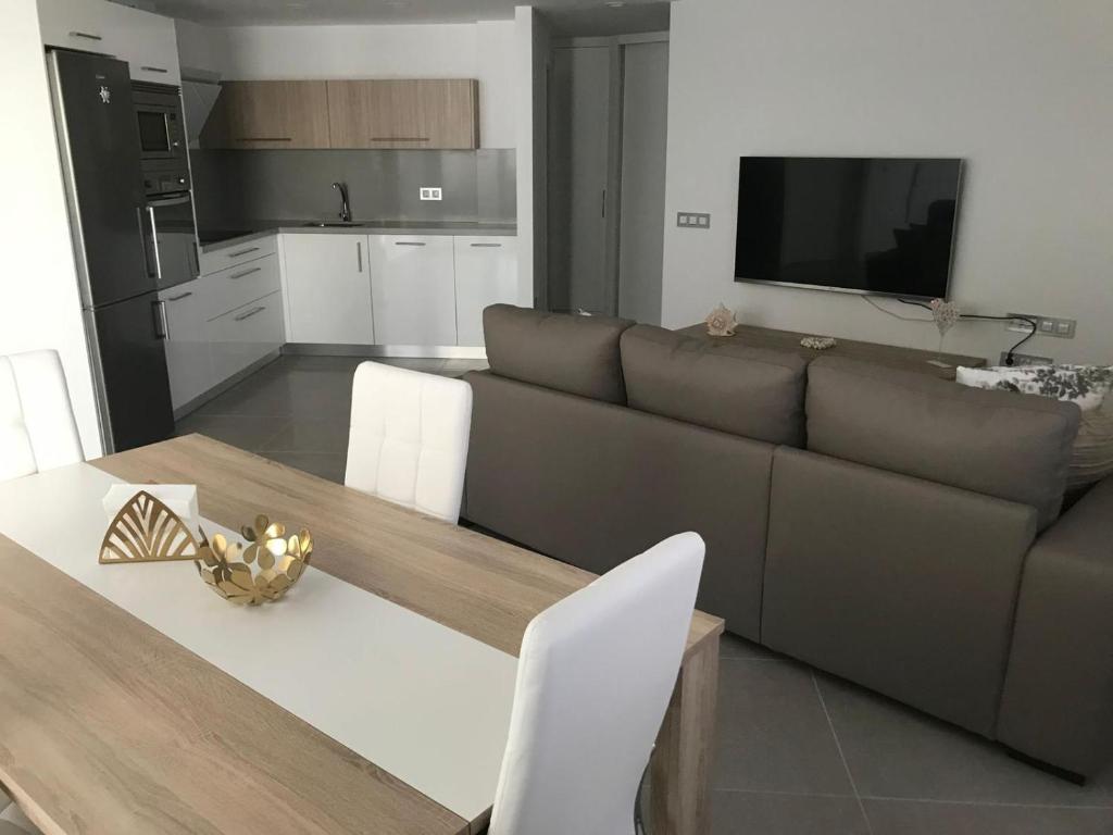 Blue Horizon Terrace Apartment in front of Arguineguín Beach By Canarias Prime Homes — 4