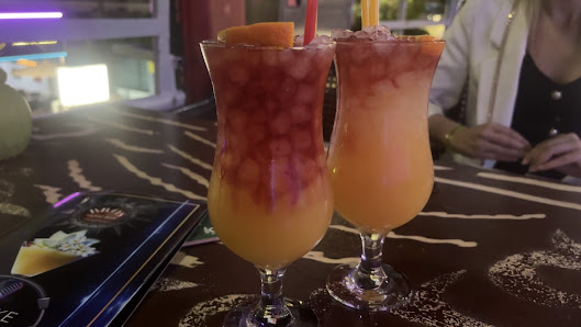 Bro's Bar — 4