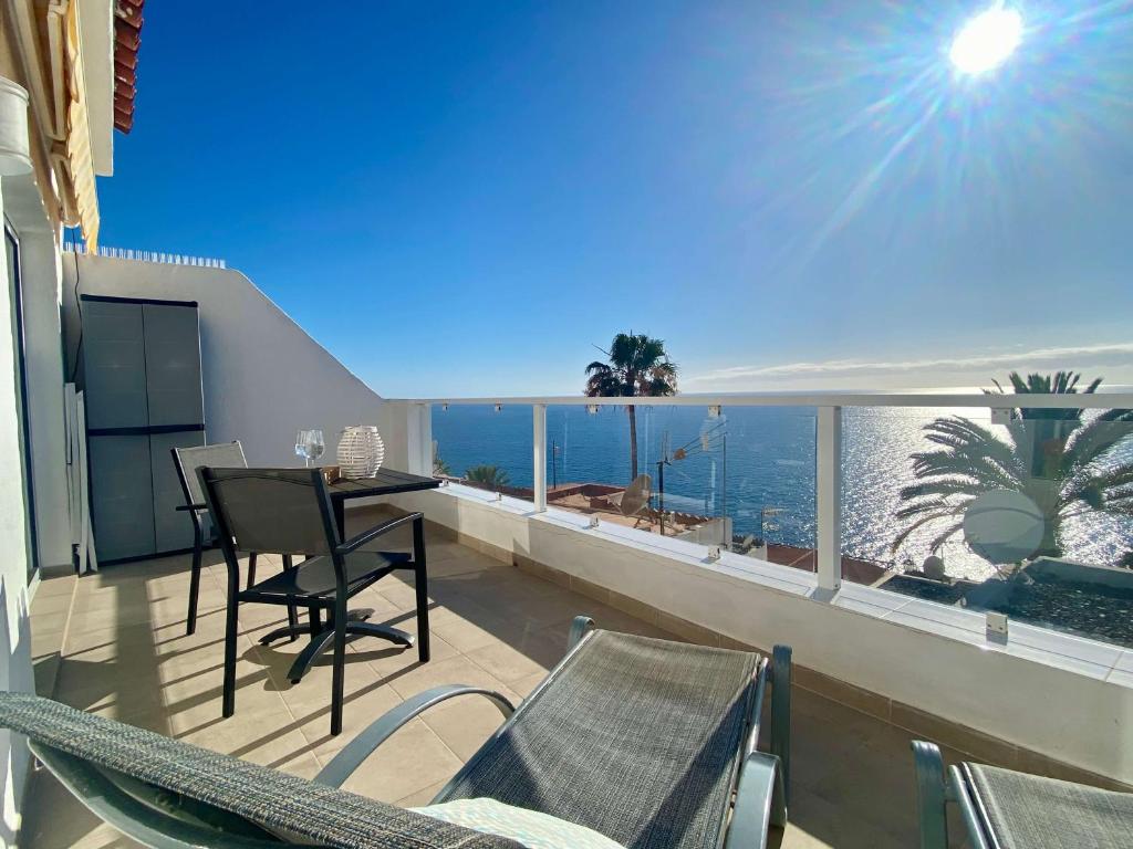 Casa Aita - refurbished apartment with unparalleled sea view — 1