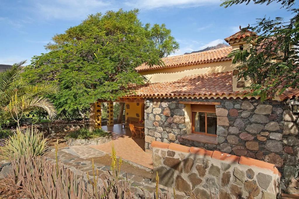 Casa de campo "Finca Los Dioses" en plena naturaleza con vistas a la montaña, jardín y terraza — 7