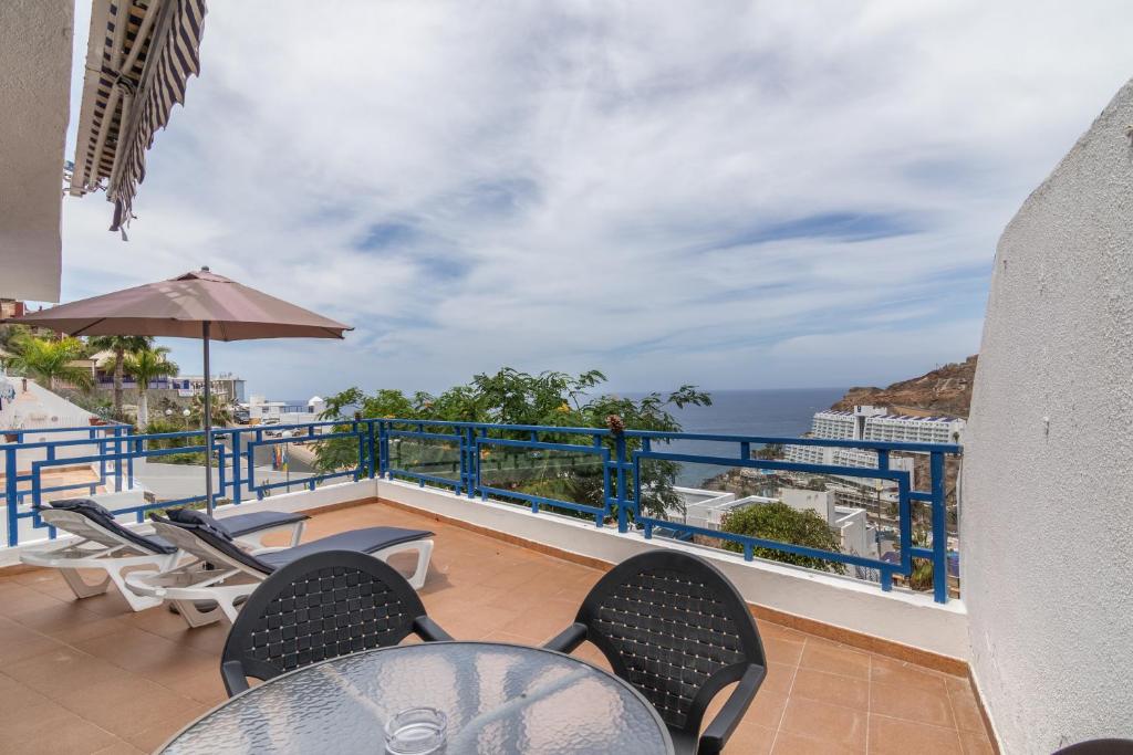 Casa de vacaciones 'Taurito Big Terrace' con vistas al mar, piscina compartida y Wi-Fi — 1