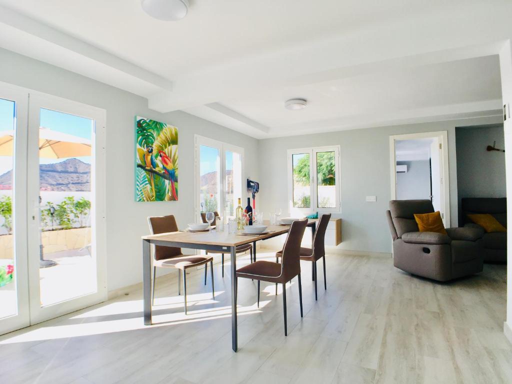 Casa Solaris at Anfi Beach with Private Terrace, Pool & Netflix — 10