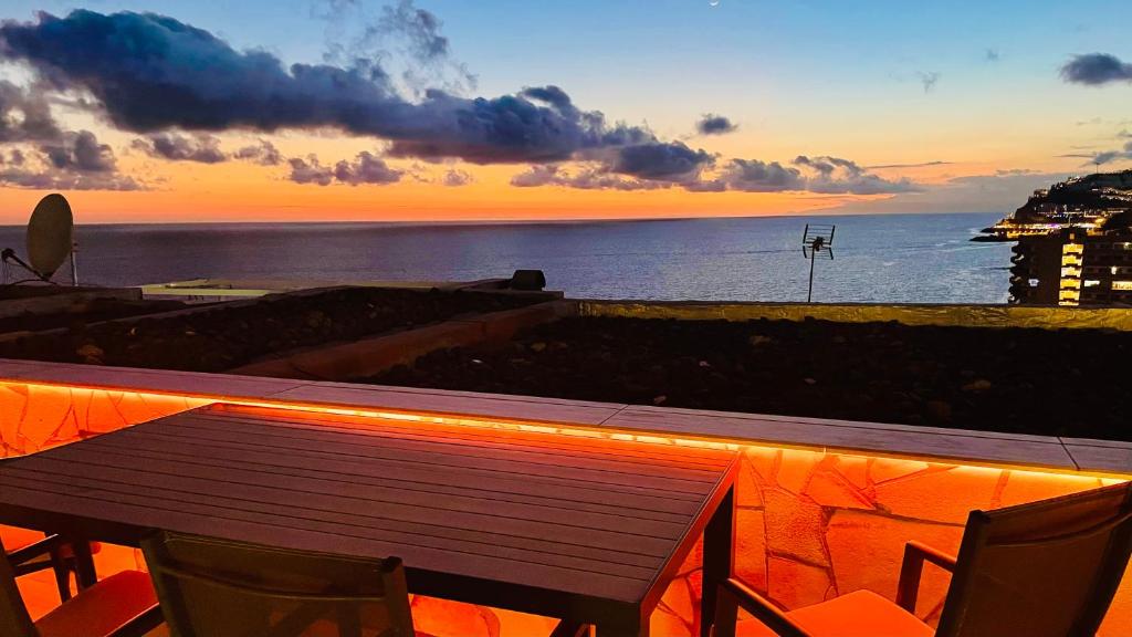 Casa Solaris at Anfi Beach with Private Terrace, Pool & Netflix — 9