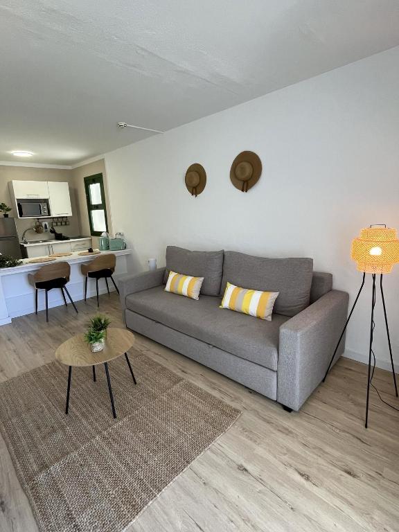 Casa4You 110 - With heated pool, city and partial sea views — 1
