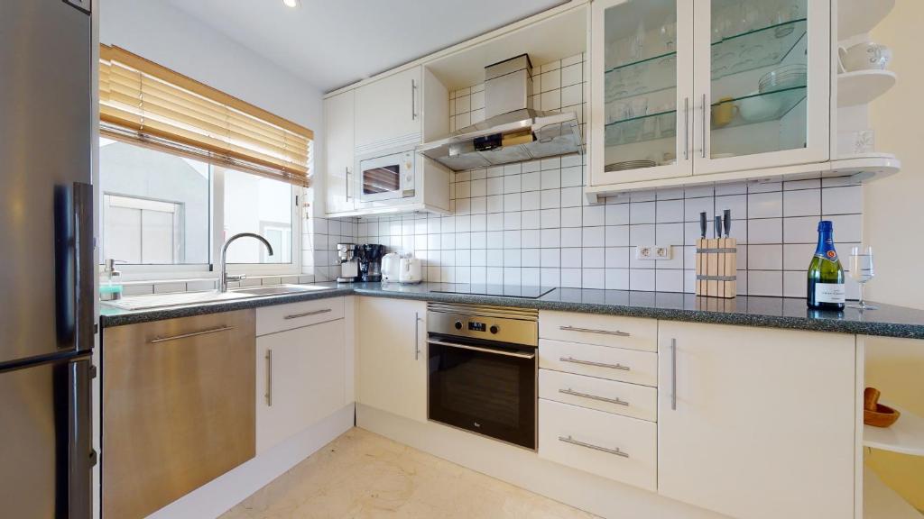 Charmante Wohnung direkt am Meer, kostenloses WLAN - One-Bedroom Apartment — 6