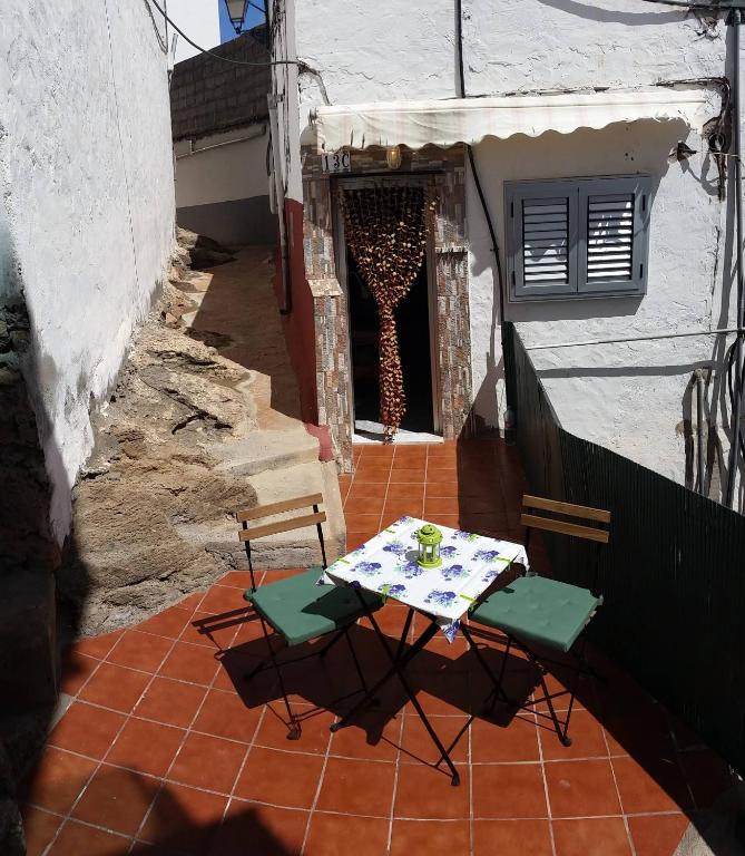 Charming Oceanfront House in Puerto de Mogn, Gran Canaria — 3