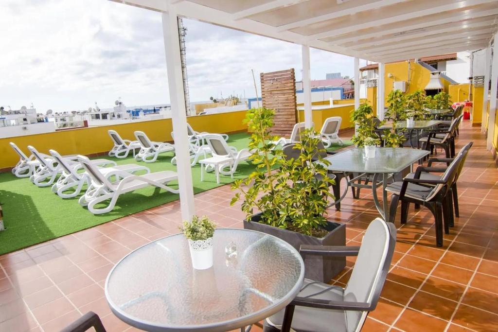 Charming seaside apartment in Puerto de Mogán, 60 sqm — 1