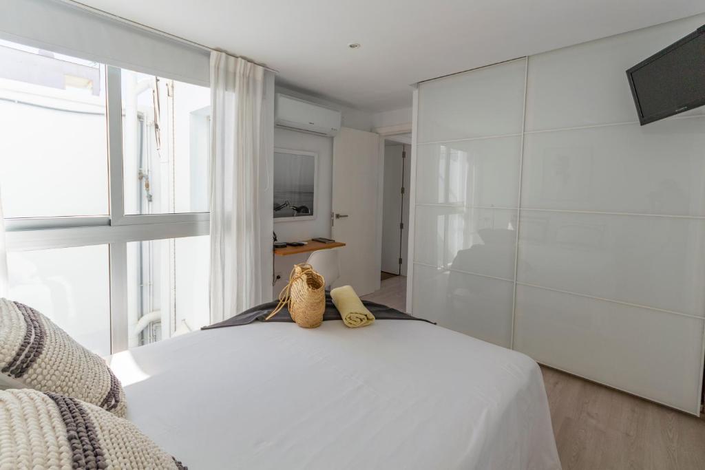 Cozy and sea views private terrace apartment — 7