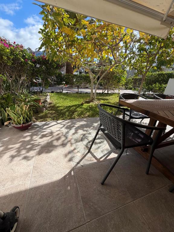 Cozy Garden by the Beach — 8