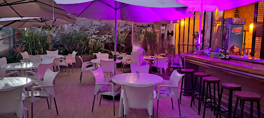El CaVE BaR Monseñor